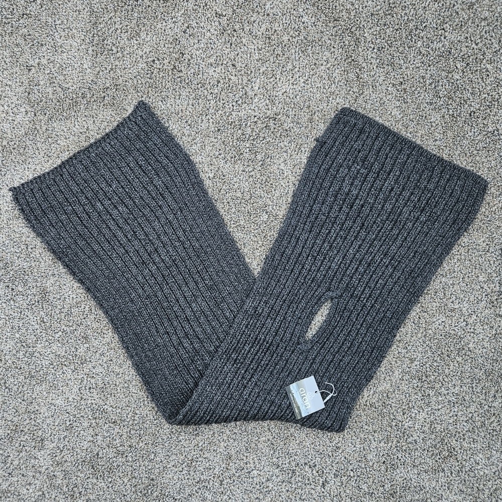 Aran Woollen Mills 100% Merino Wool Women's Irish Cable Knit Scarf Charcoal Gray